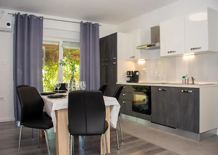 7 Apartman *