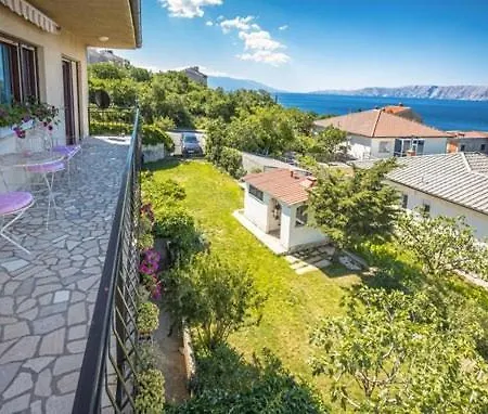 Apartment 7 Novi Vinodolski