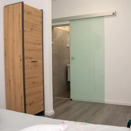 7 Apartman *