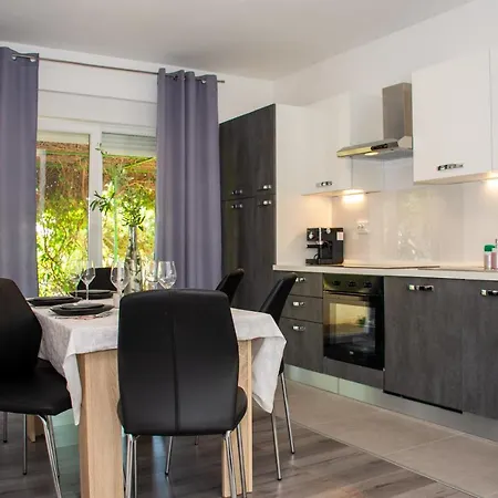 7 Apartment *