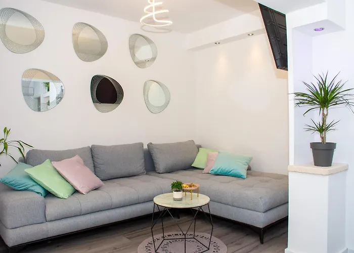 Apartman 7 *